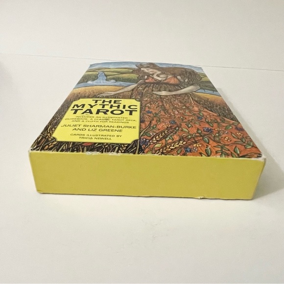 Mythic Tarot Guidebook Card Deck & Cloth Juliet Sharman-Burke Tricia Newell - Picture 3 of 16